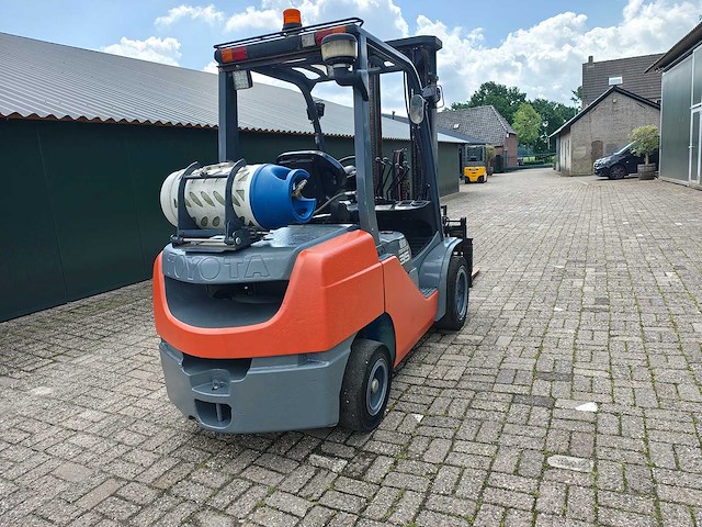 Toyota - 2017 - tonero 35 - vorkheftruck - afbeelding 30 van  31