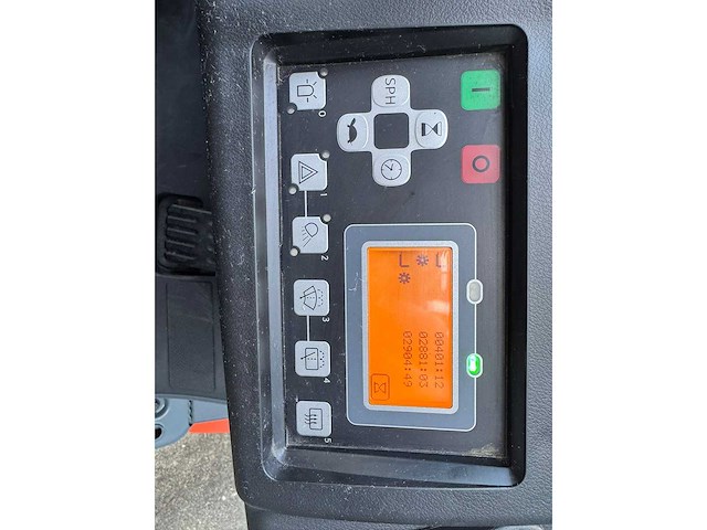 Toyota - 2018 - 8-fbek-18-t - 3.3m duplex, free-lift, side-shift - vorkheftruck - afbeelding 2 van  12