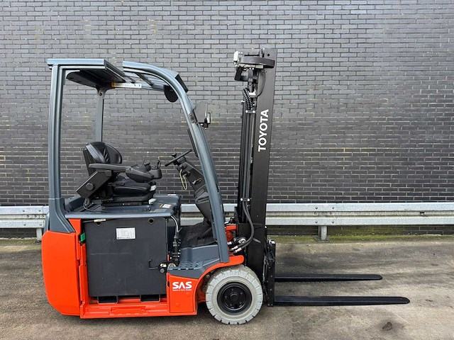 Toyota - 2018 - 8-fbek-18-t - 3.3m duplex, free-lift, side-shift - vorkheftruck - afbeelding 8 van  12