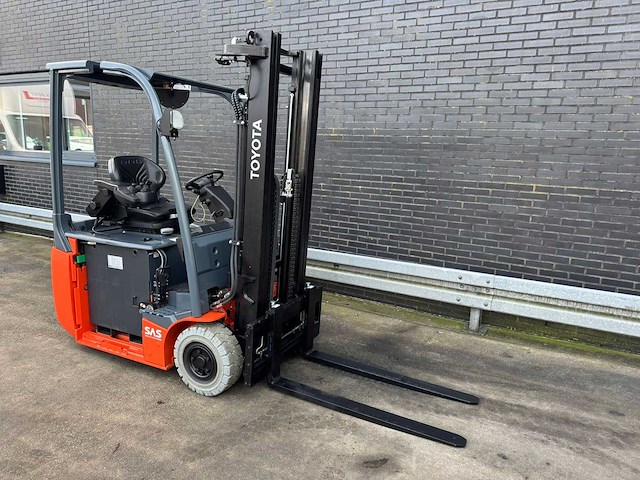 Toyota - 2018 - 8-fbek-18-t - 3.3m duplex, free-lift, side-shift - vorkheftruck - afbeelding 9 van  12