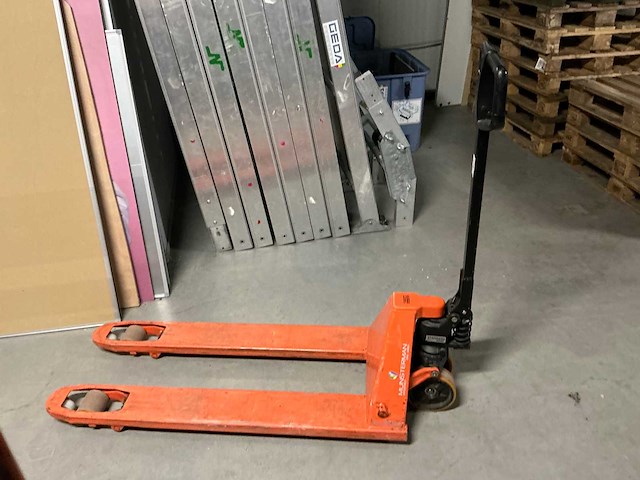 Toyota - 2020 - lhm230 - hand hydraulische palletwagen - afbeelding 2 van  4