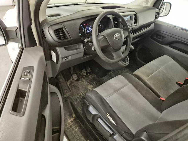 Toyota - 2020 - proace shuttle - 1.5 d-4d cool co.med - personenauto - afbeelding 15 van  15