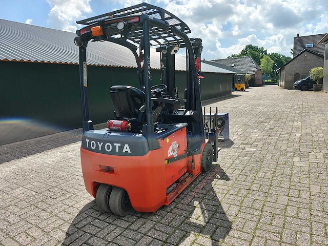 Toyota - 2021 - triago 48/20 - vorkheftruck - afbeelding 2 van  32
