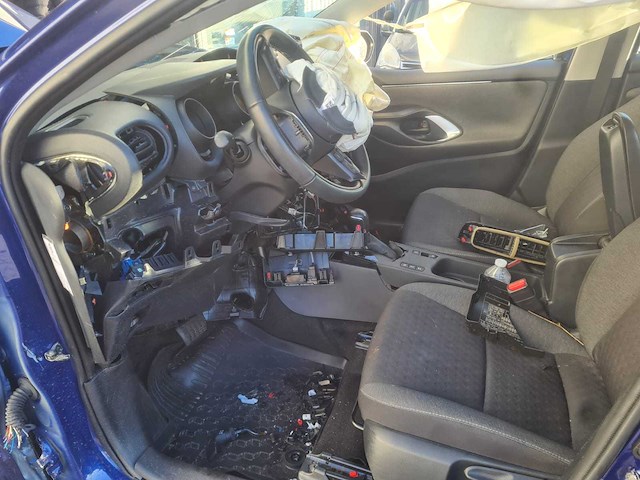 Toyota - 2021 - yaris - 1.5 hyb. dynamic - k-152-lz - afbeelding 9 van  13