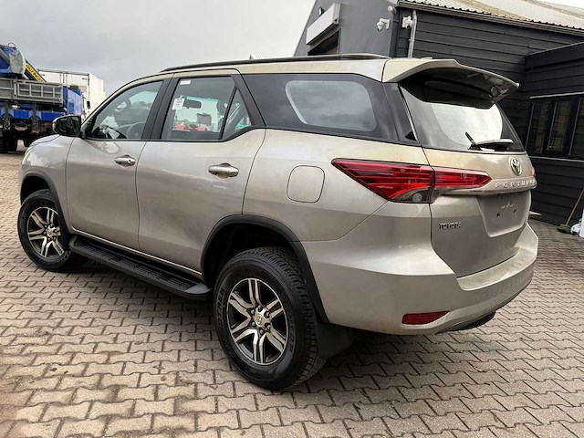 Toyota - 2025 - fortunner 4x4 4wd - personenauto - afbeelding 5 van  30