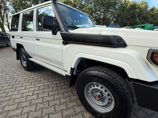 Toyota - 2025 - landcruiser - hzj78 - personenauto - afbeelding 26 van  29