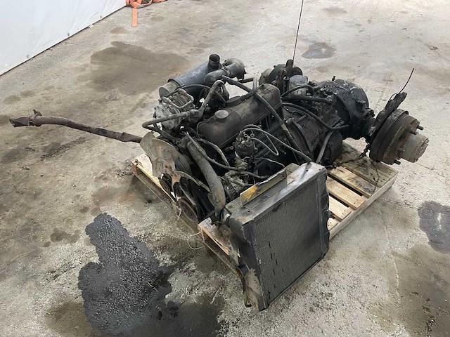 Toyota - 4-cylinder - benzinemotor - afbeelding 6 van  12