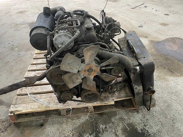 Toyota - 4-cylinder - benzinemotor - afbeelding 12 van  12