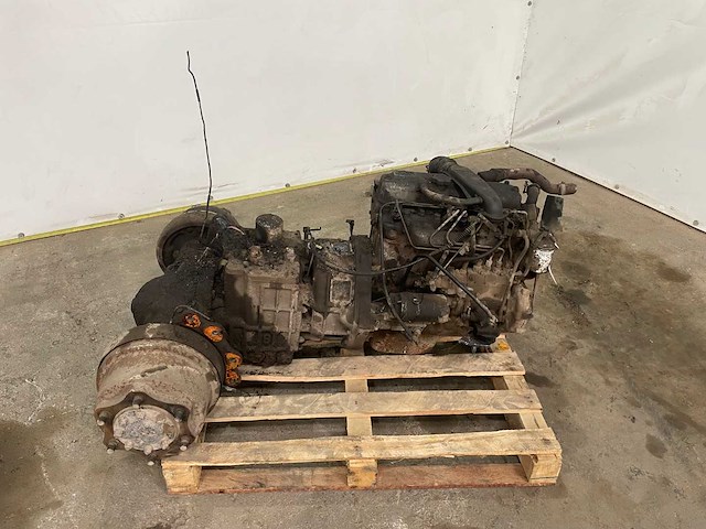 Toyota - 4-cylinder - dieselmotor - afbeelding 1 van  13