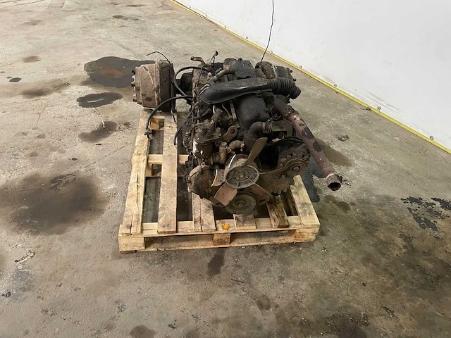 Toyota - 4-cylinder - dieselmotor - afbeelding 7 van  13