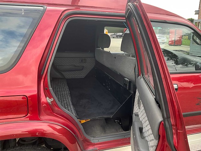 Toyota - 4-runner - 3,0 turbo-d - van - afbeelding 15 van  23