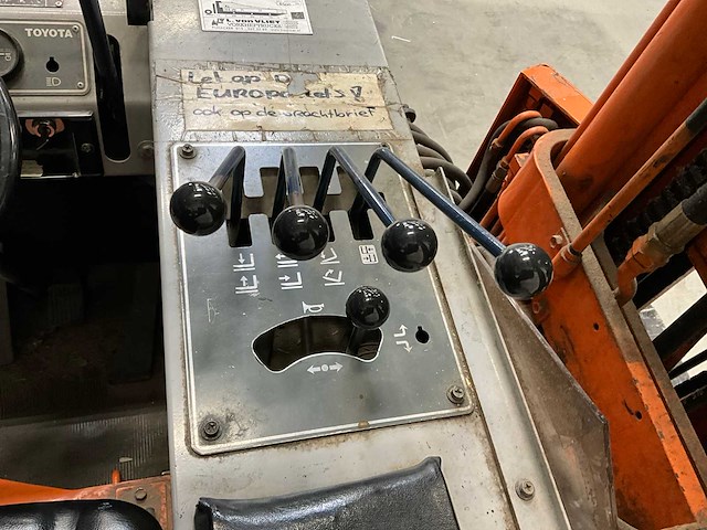 Toyota - 5fbre14 - elektrisch - reachtruck - afbeelding 13 van  15