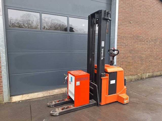 Toyota - 7 sll 16 - 5.7m triplex, free-lift - stapelaar - afbeelding 8 van  11