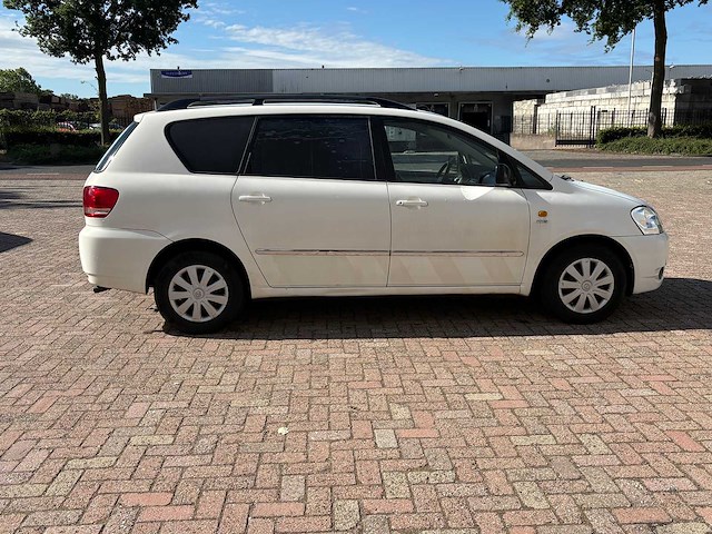 Toyota - avensis verso - 2.0 vvt-i l. luna van - car - 2003 - afbeelding 12 van  15