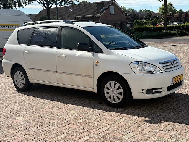 Toyota - avensis verso - 2.0 vvt-i l. luna van - car - 2003 - afbeelding 13 van  15
