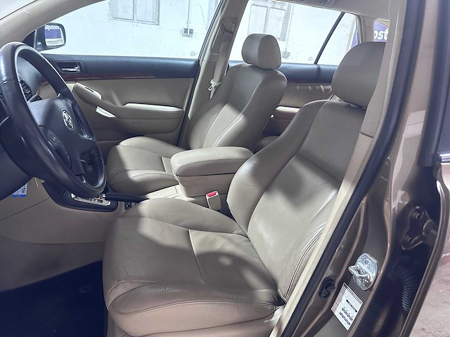 Toyota - avensis wagon - 2.4 vvti executive automaat- 54-sj-dh- 2006 - afbeelding 5 van  14