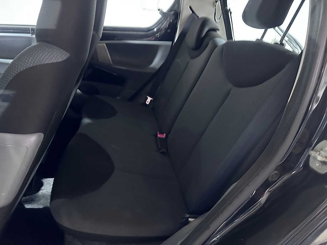 Toyota - aygo - 1.0-12v + - 64-td-fb - afbeelding 6 van  18