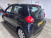 Toyota - aygo - 1.0-12v + - 64-td-fb - afbeelding 12 van  18