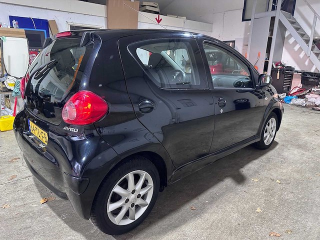 Toyota - aygo - 1.0-12v + - 64-td-fb - afbeelding 14 van  18