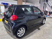 Toyota - aygo - 1.0-12v + - 64-td-fb - afbeelding 14 van  18