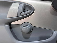 Toyota - aygo - 1.0-12v calvin klein - jzj-48-b- 2007 - afbeelding 2 van  18