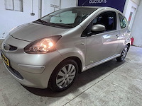Toyota - aygo - 1.0-12v calvin klein - jzj-48-b- 2007 - afbeelding 1 van  18