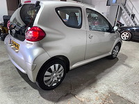 Toyota - aygo - 1.0-12v calvin klein - jzj-48-b- 2007 - afbeelding 13 van  18