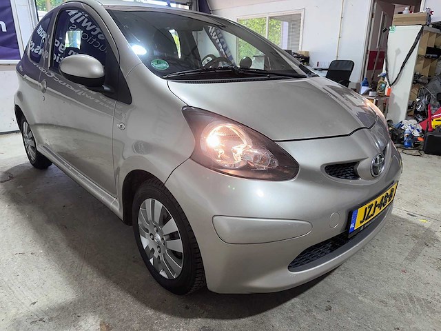 Toyota - aygo - 1.0-12v calvin klein - jzj-48-b- 2007 - afbeelding 14 van  18