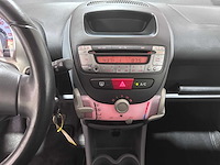 Toyota - aygo - 1.0-12v calvin klein - jzj-48-b- 2007 - afbeelding 4 van  11