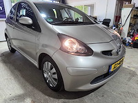 Toyota - aygo - 1.0-12v calvin klein - jzj-48-b- 2007 - afbeelding 10 van  11