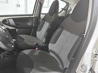 Toyota - aygo - 1.0 vvt-i aspiration - 18-xtv-3 - 2012 - afbeelding 4 van  15