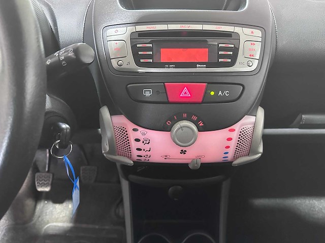 Toyota - aygo - 1.0 vvt-i aspiration - 18-xtv-3 - 2012 - afbeelding 3 van  14