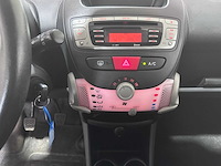 Toyota - aygo - 1.0 vvt-i aspiration - 18-xtv-3 - 2012 - afbeelding 3 van  14
