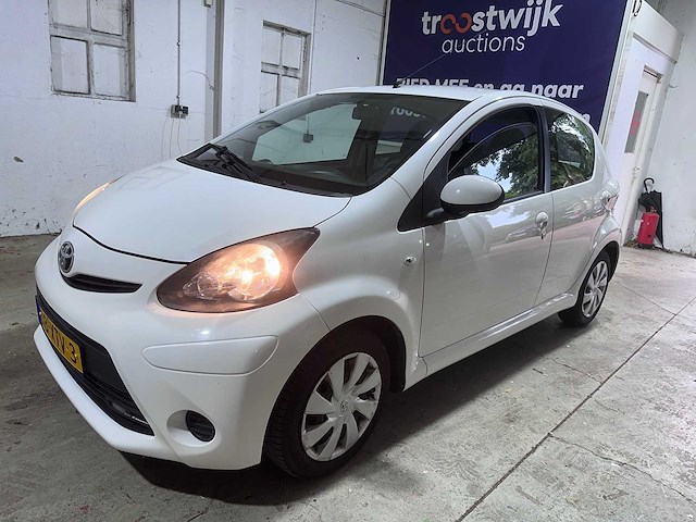 Toyota - aygo - 1.0 vvt-i aspiration - 18-xtv-3 - 2012 - afbeelding 1 van  14