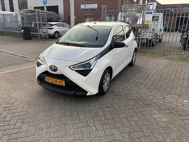 Toyota - aygo - 1.0 vvt-i x-fun - car - 2022 - afbeelding 1 van  4