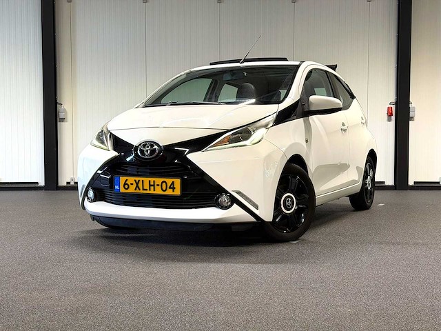 Toyota - aygo - 1.0 vvt-i x-wave 2014 6-xlh-04 iaw - afbeelding 17 van  23