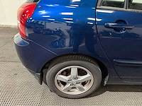 Toyota - corolla - 5-drs - 1.6 16v 110 pk - personenauto - 2004 - afbeelding 14 van  25