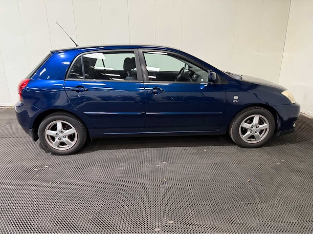 Toyota - corolla - personenauto - 2004 - afbeelding 24 van  25