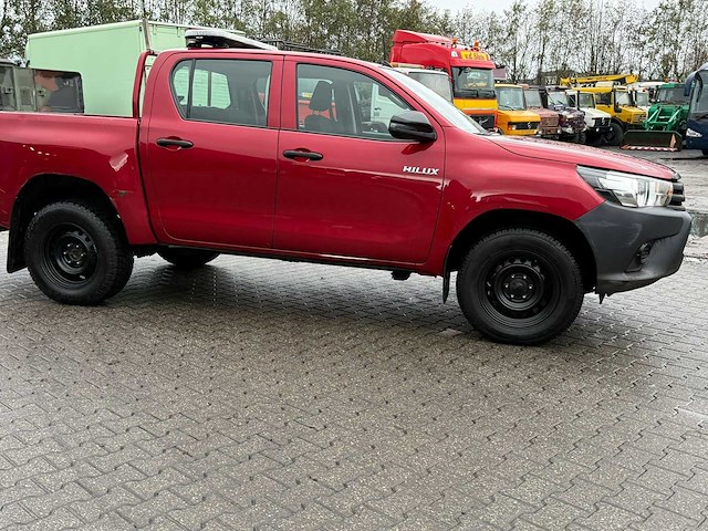 Toyota - hilux - 2019 - 21000km - bedrijfswagen - afbeelding 3 van  19