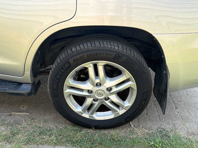 Toyota - land cruiser v8 - 4.5 d-4d v8 exec. 7p. - car - 2012 - afbeelding 28 van  40