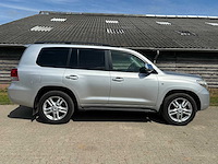 Toyota - land cruiser v8 - 4.5 d-4d v8 exec. 7p. - car - 2012 - afbeelding 38 van  40