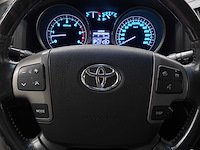 Toyota - land cruiser v8 - 4.5 d-4d v8 exec. 7p. - car - 2012 - afbeelding 9 van  38