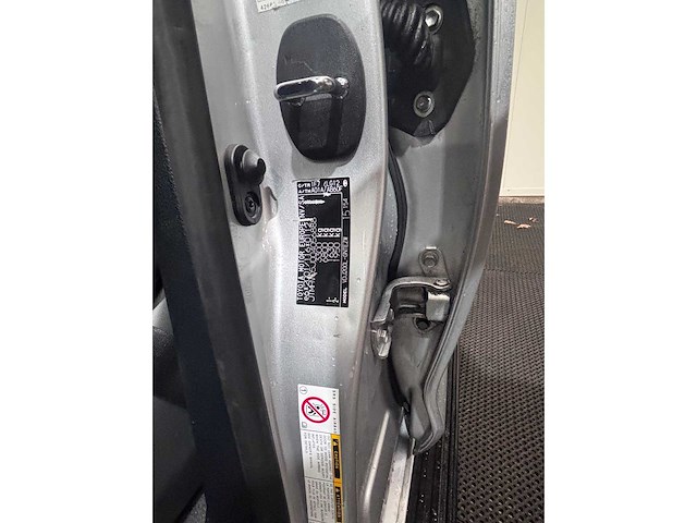 Toyota - land cruiser v8 - 4.5 d-4d v8 exec. 7p. - car - 2012 - afbeelding 17 van  38