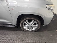 Toyota - land cruiser v8 - 4.5 d-4d v8 exec. 7p. - car - 2012 - afbeelding 31 van  38