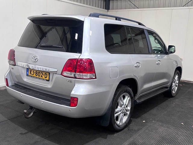 Toyota - land cruiser v8 - 4.5 d-4d v8 exec. 7p. - car - 2012 - afbeelding 37 van  38