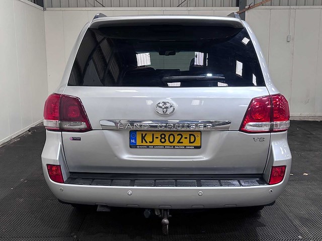 Toyota - land cruiser v8 - 4.5 d-4d v8 exec. 7p. - car - 2012 - afbeelding 38 van  38