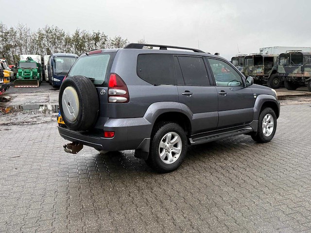 Toyota - landcruiser - 3.0 d-4d vx hr bl.v. - bedrijfswagen - afbeelding 11 van  11