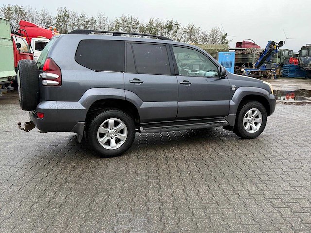 Toyota - landcruiser - 3.0 d-4d vx hr bl.v. - bedrijfswagen - afbeelding 3 van  24