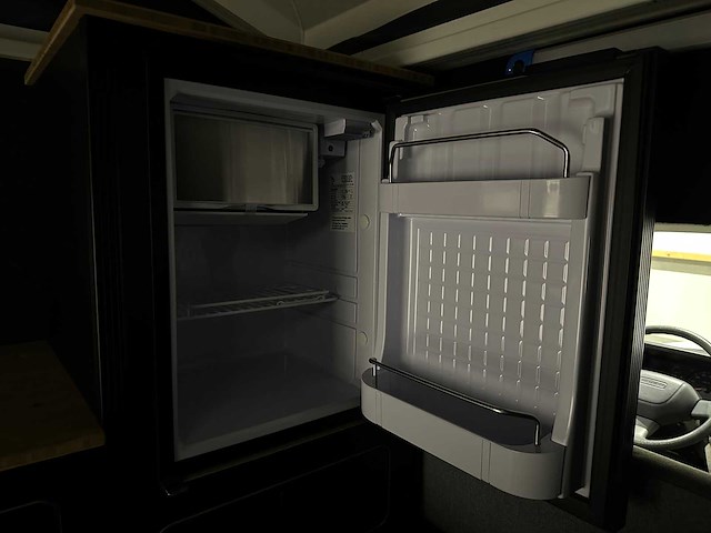 Toyota - landcruiser - camperkenteken 59-lkl-5 - afbeelding 8 van  14