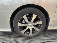 Toyota - mirai - waterstof - fuel-cell - personenauto - 2018 - afbeelding 11 van  18